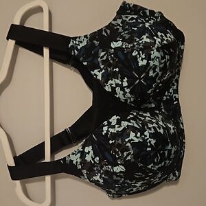 Lane Bryant Livi Activewear Sports Bra